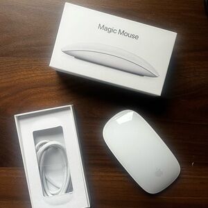 Apple Magic Mouse 2 in White with Lightning Cable